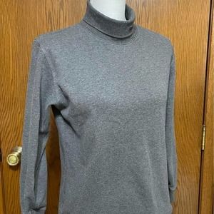 Women’s medium Harley Davidson grey turtleneck